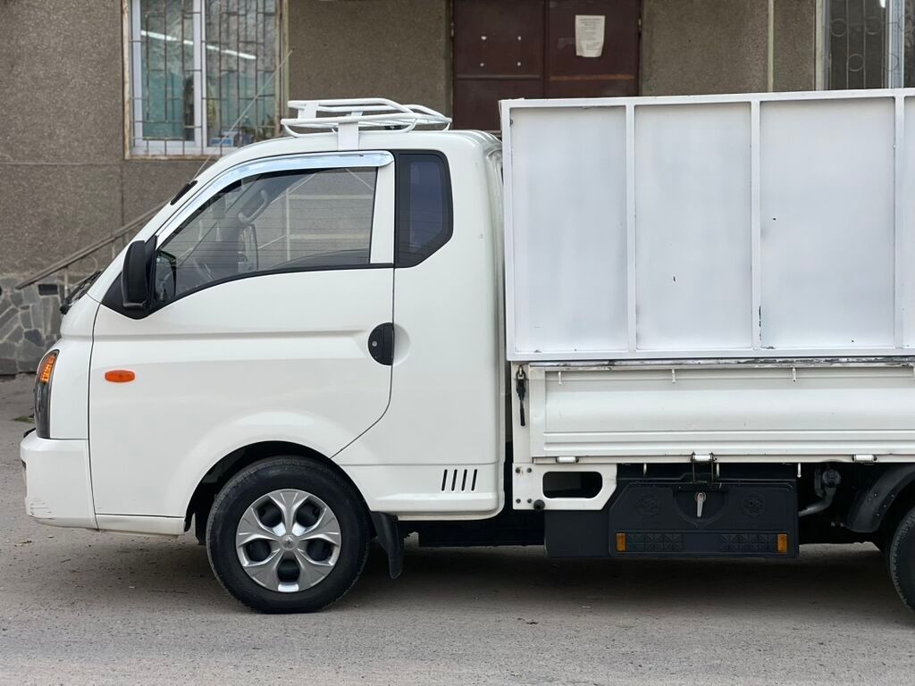 Hyundai Porter 2018г. 2.5 turbodiesel 6 ступ.мех -Комбинированный: фото 4