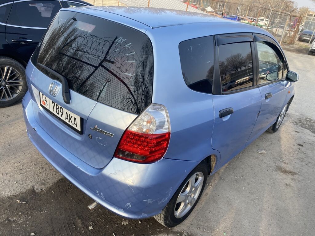 Honda Jazz: 2002 г., 1.3 л, Автомат, Бензин, Хэтчбэк: фото 4