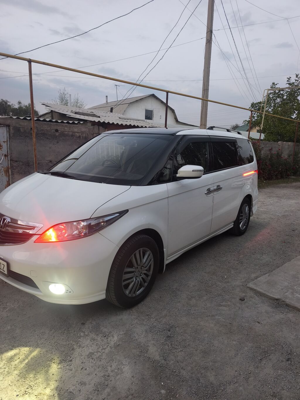 Honda Elysion: 2004 г., 0.3 л, Автомат, Газ: фото 2