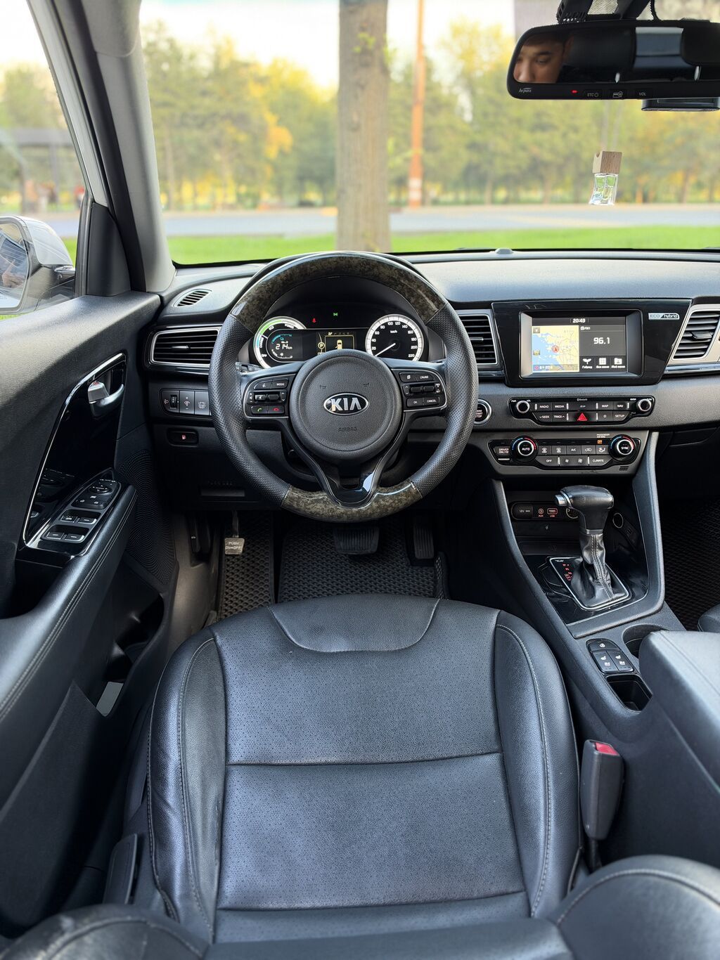 Kia Niro: 2019 г., 1.6 л, Автомат, Гибрид, Хэтчбэк: фото 8