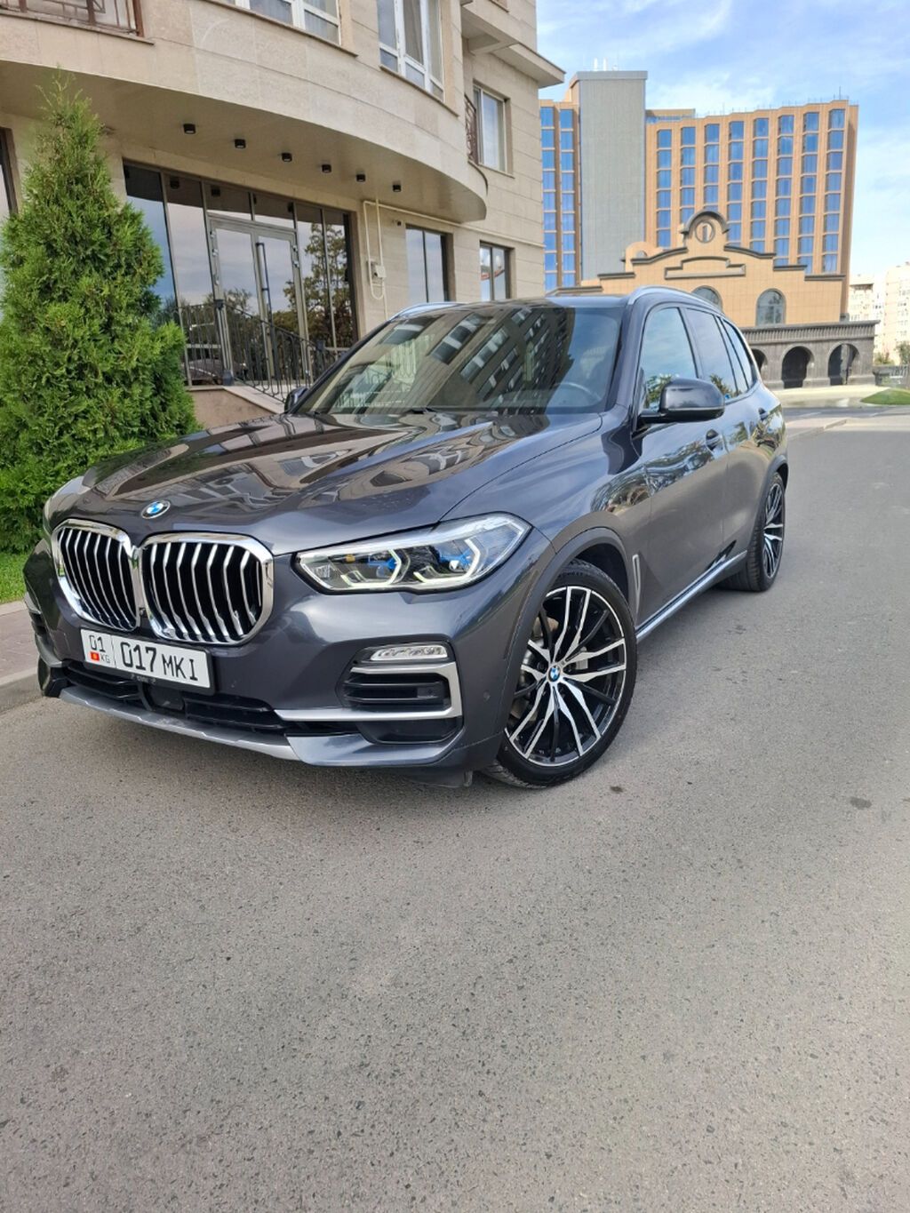 BMW X5: 2019 г., Автомат, Бензин, Внедорожник: фото 1