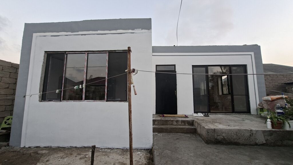 3 otaqlı, 96 kv. m, Kredit var, Yeni təmirli