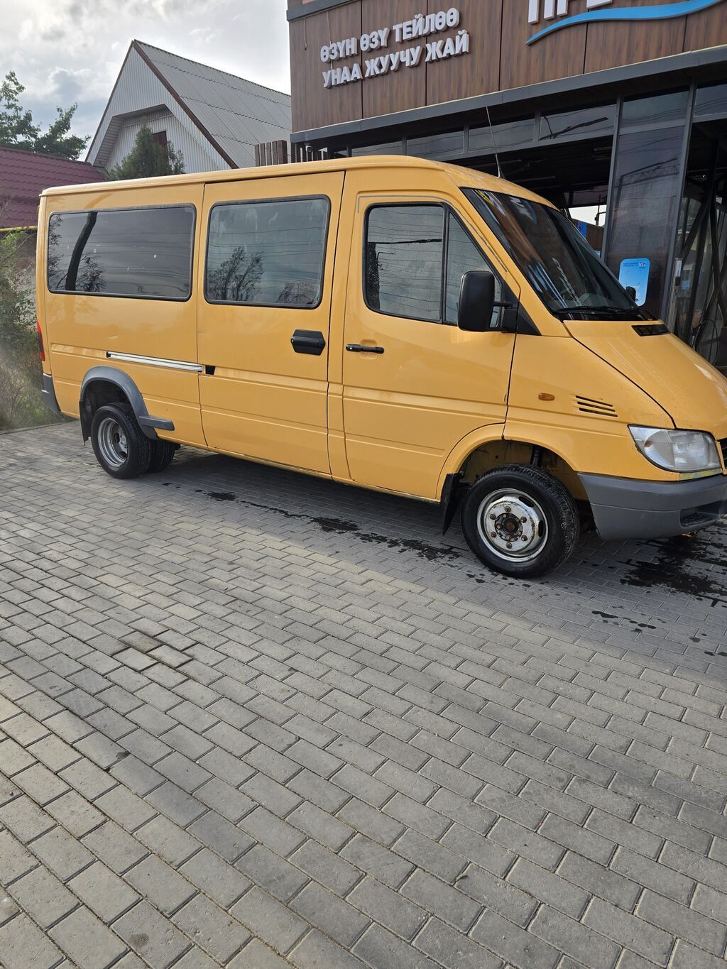 Mercedes-Benz Спринтер: 2001 г., 2.7 л, Механика, Дизель, Бус: фото 3