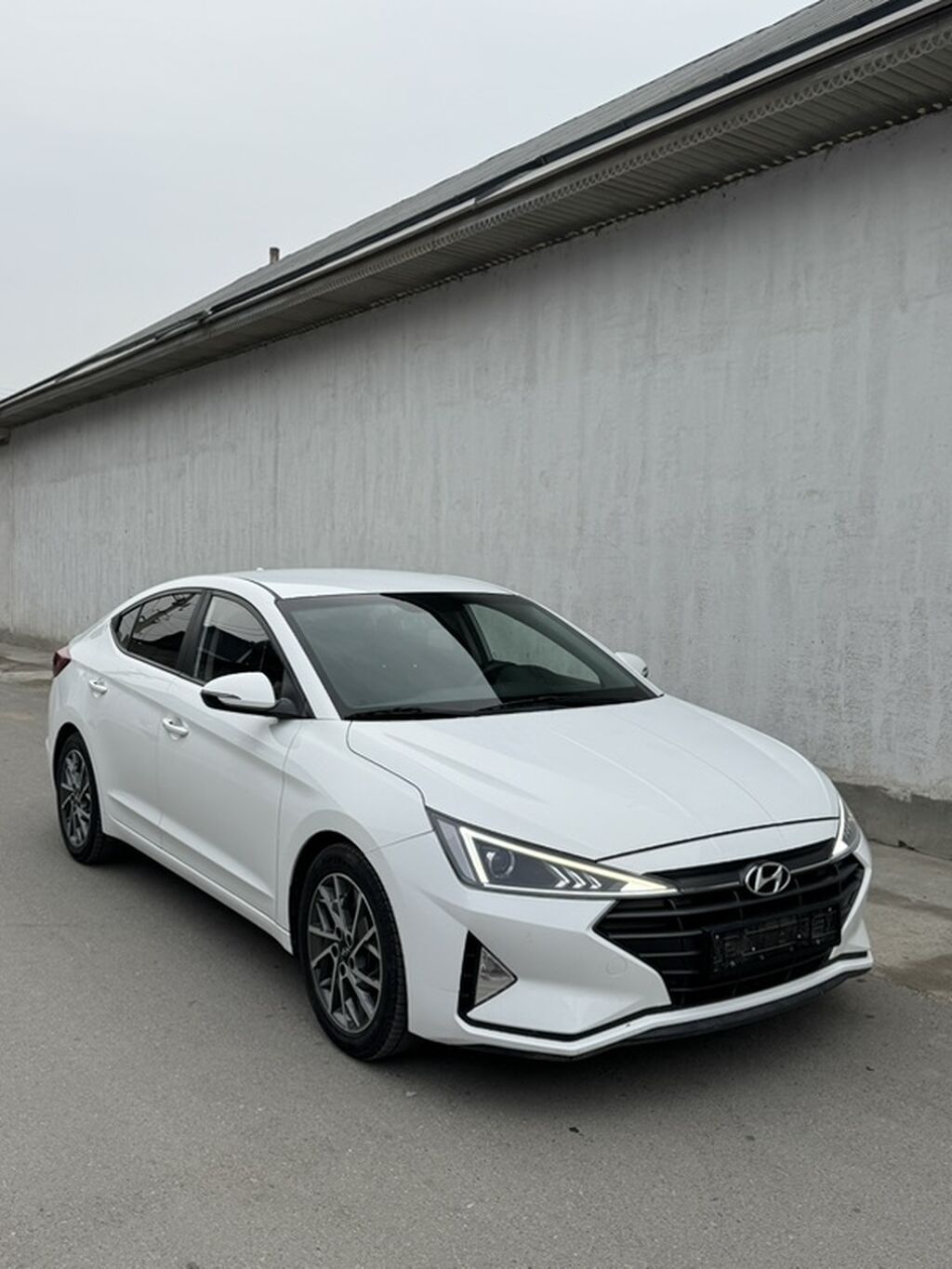 Hyundai Avante: 2019 г., 1.6 л, Вариатор, Бензин, Седан: фото 2