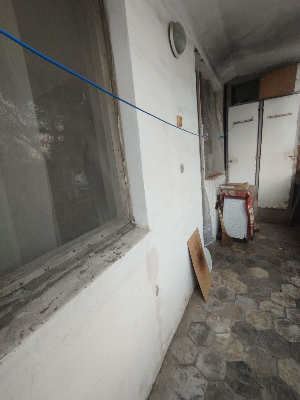Saray, 3 otaqlı, Köhnə tikili, 73 kv. m
