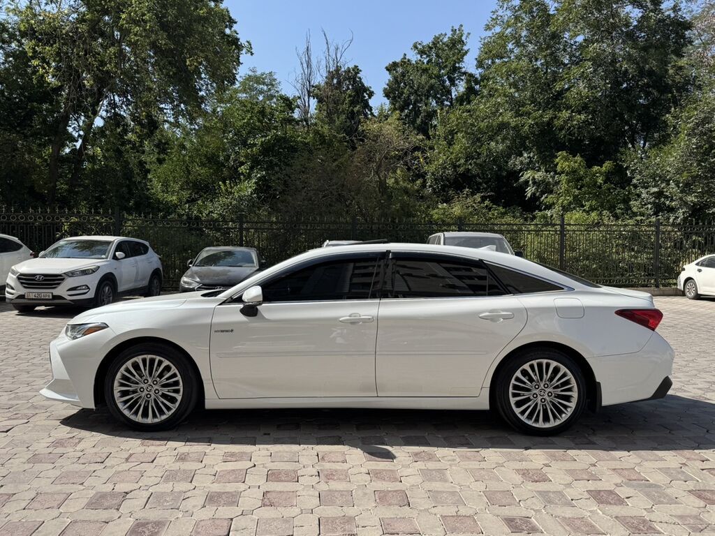 Toyota Avalon: 2020 г., 2.5 л, Автомат, Гибрид, Седан: фото 5