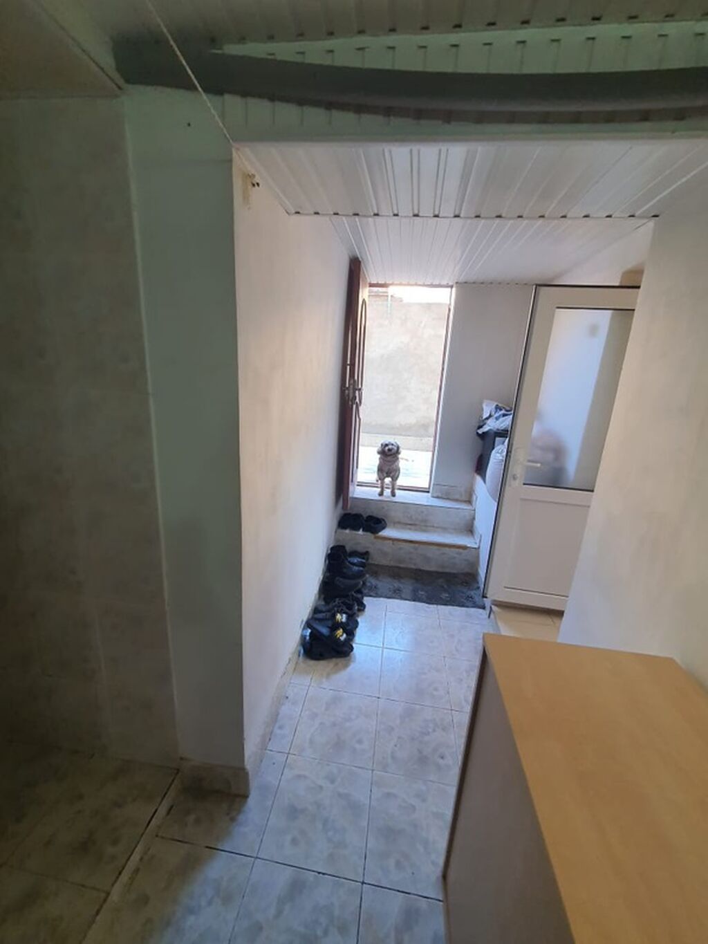 8 otaq, 270 kv. m, Orta təmir