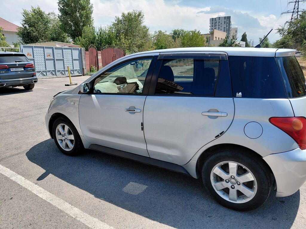 Toyota Ist: 2003 г., 1.5 л, Автомат, Бензин, Хэтчбэк: фото 4
