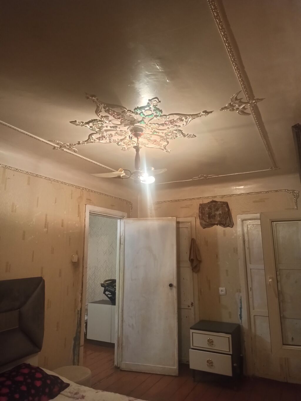 Sumqayıt, 3 otaqlı, Köhnə tikili, 85 kv. m