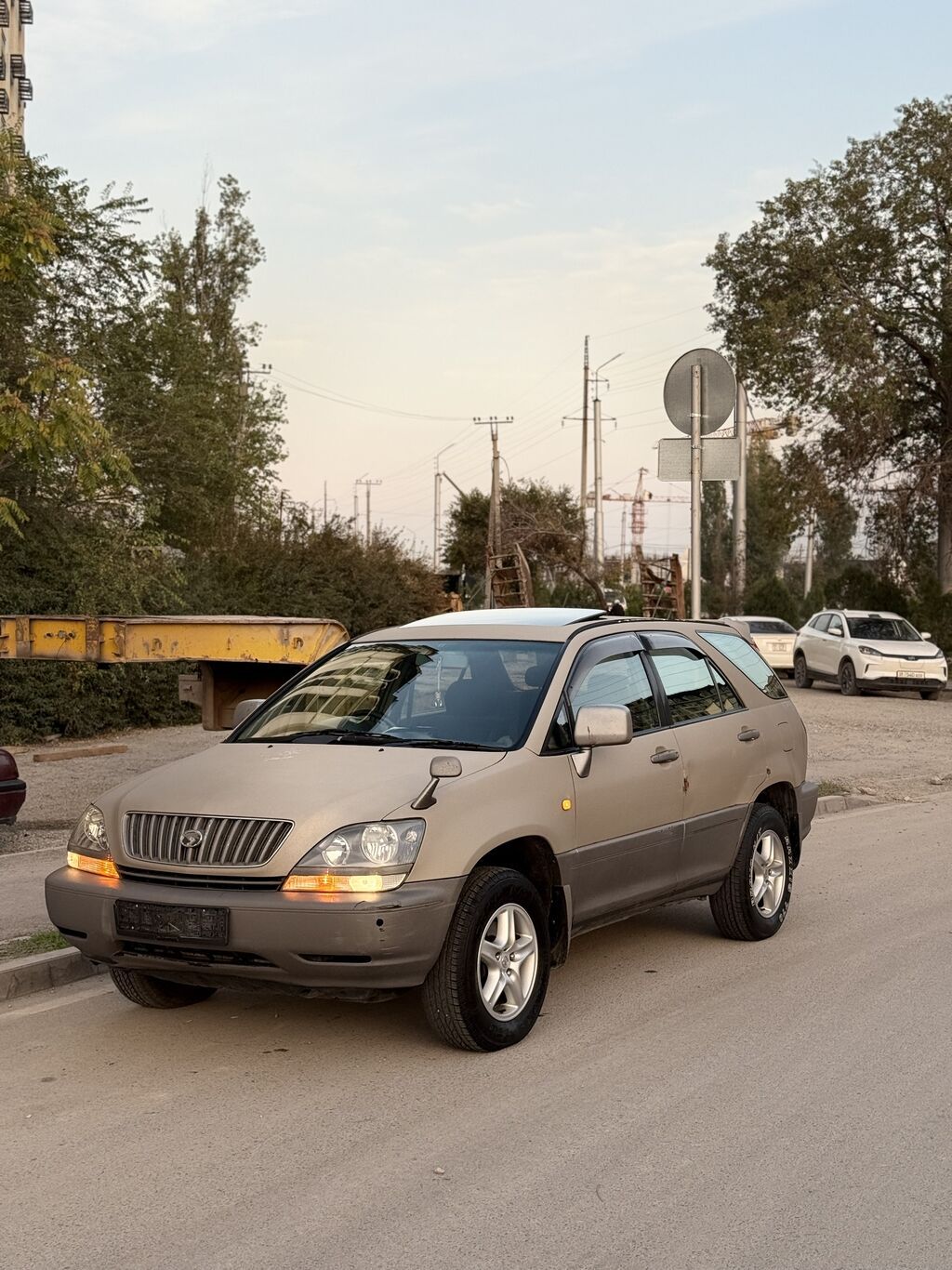 Toyota Harrier: 2000 г., 2.2 л, Автомат, Бензин, Кроссовер: фото 1
