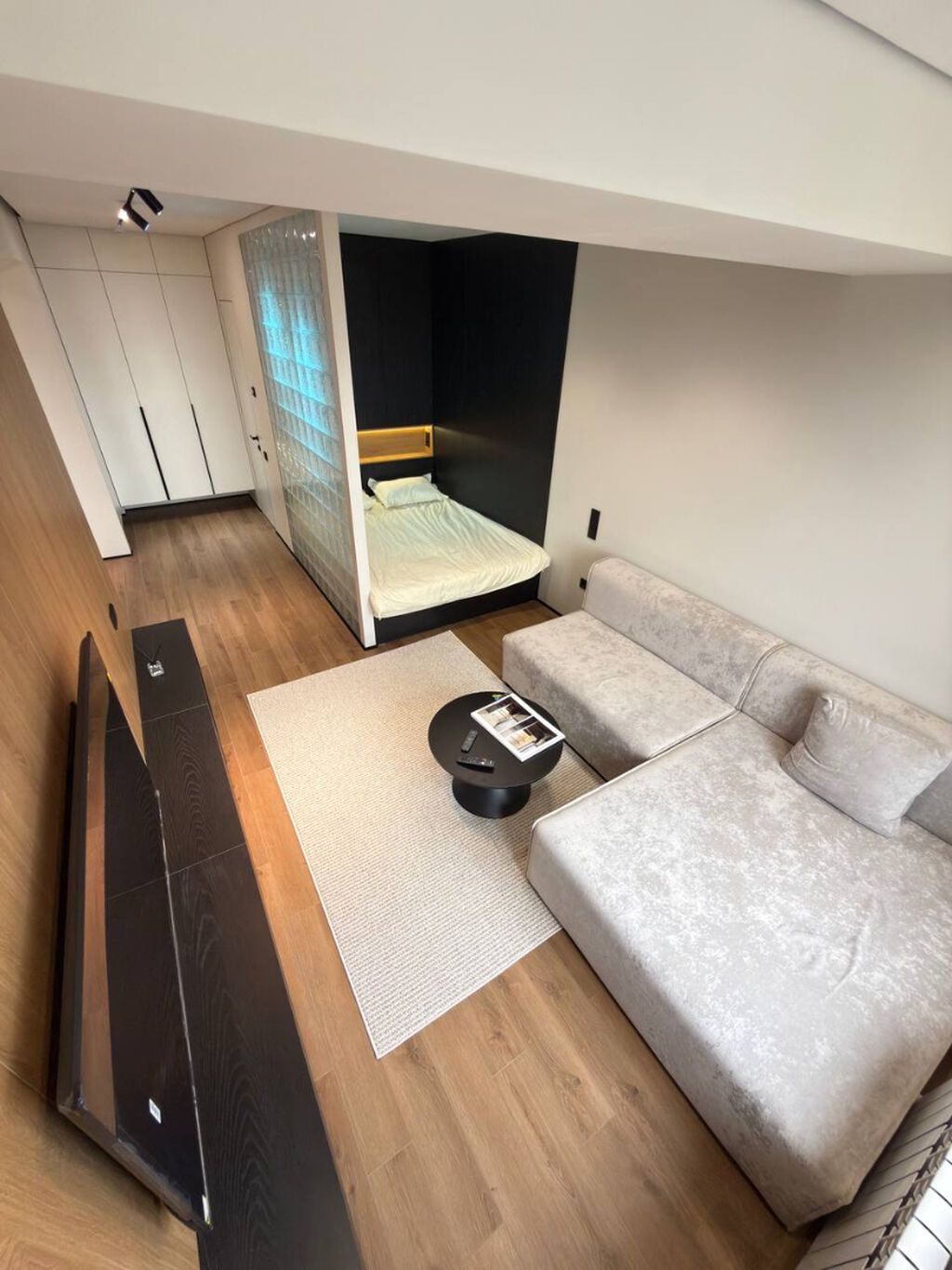 1 комната, 45 м², Мед Академия Элитка, 12 этаж, Дизайнерский ремонт: фото 1
