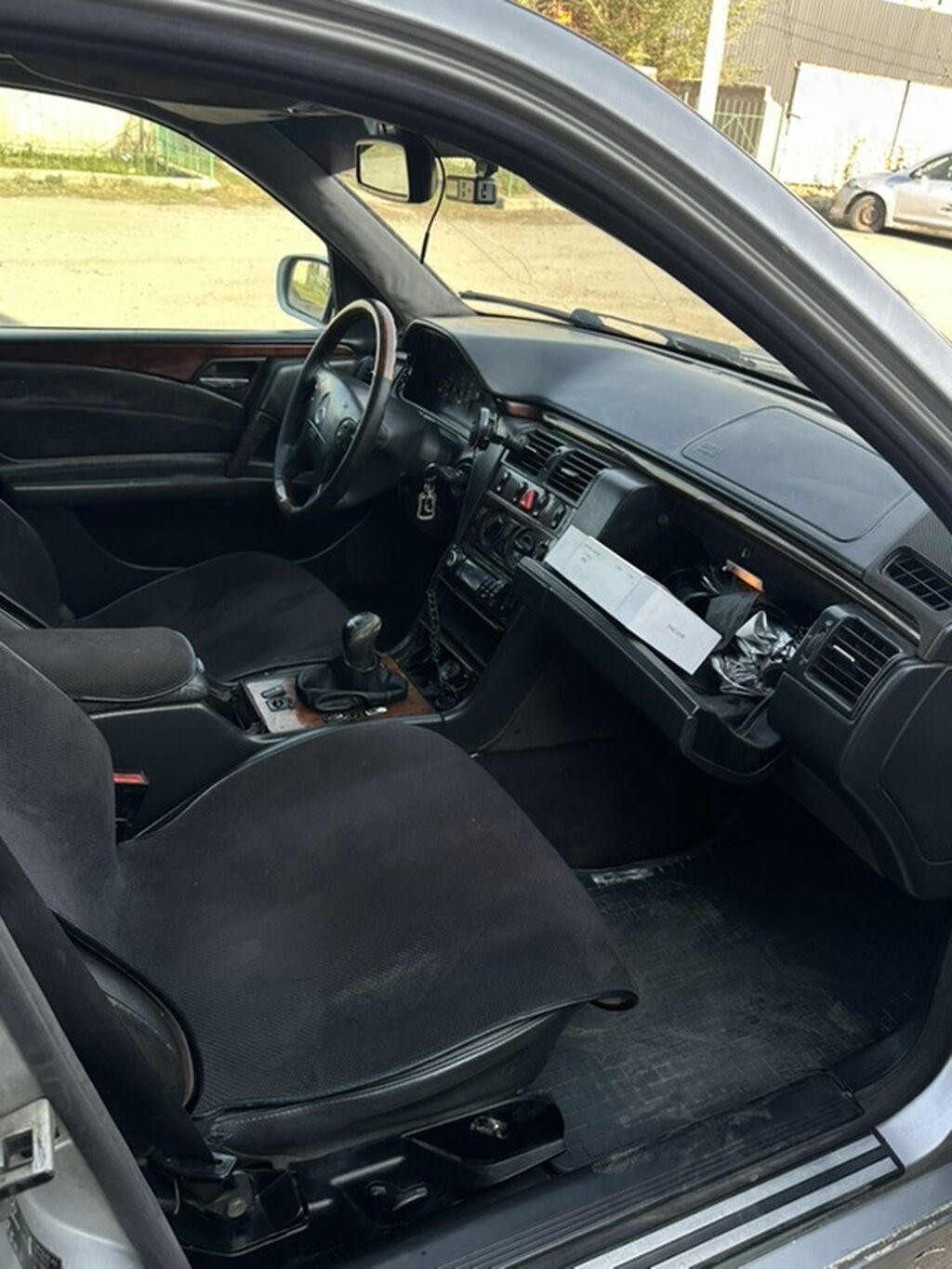 Mercedes-Benz E-Class: 2001 г., 2.2 л, Механика, Дизель, Седан: фото 3