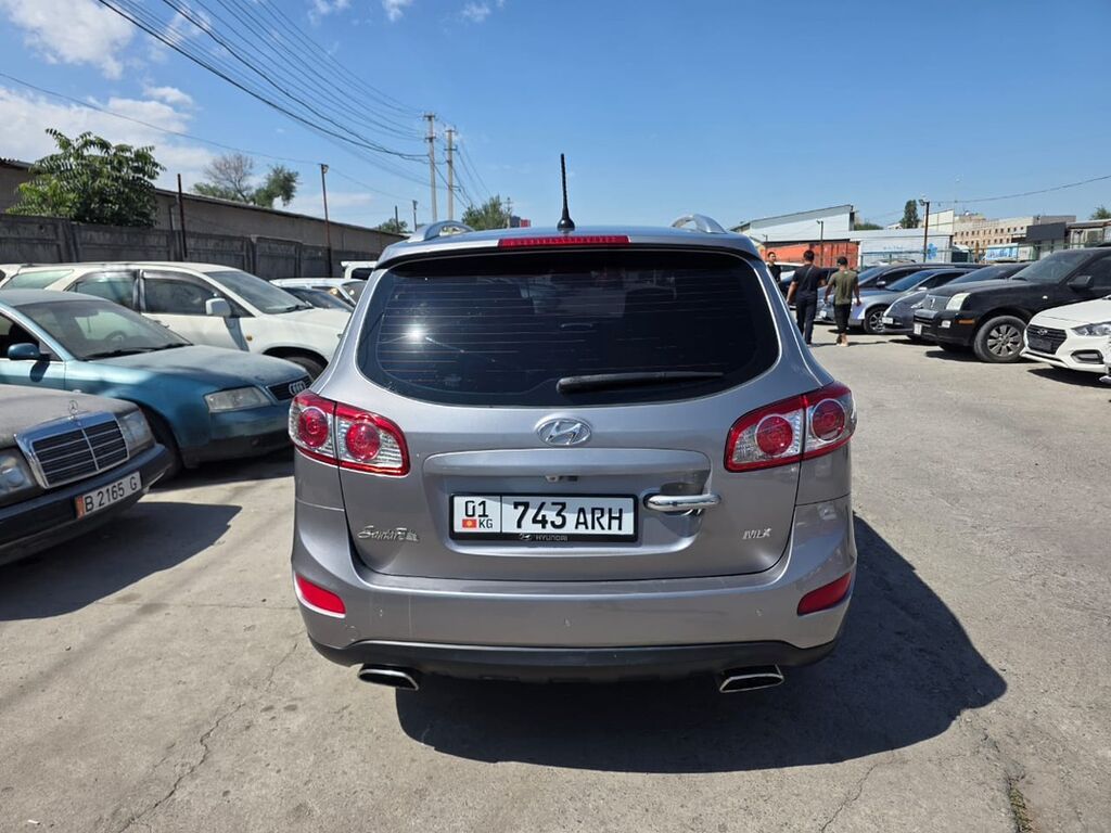 Hyundai Santa Fe: 2010 г., 2 л, Автомат, Дизель, Кроссовер: фото 5