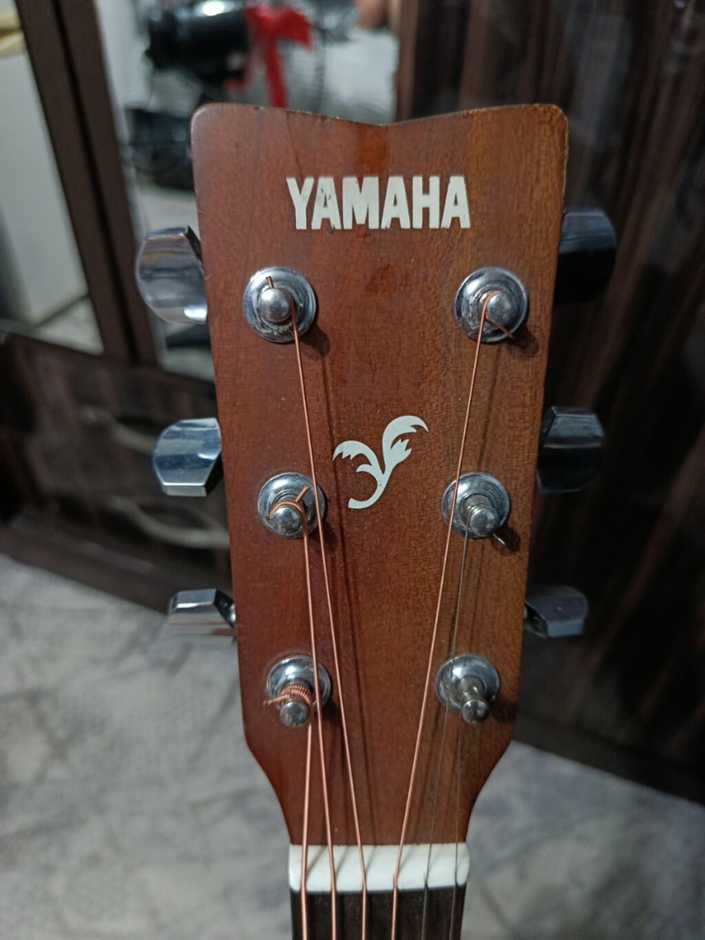 Yamaha F310 — отличная акустическая гитара для начинающих и опытных: фото 6