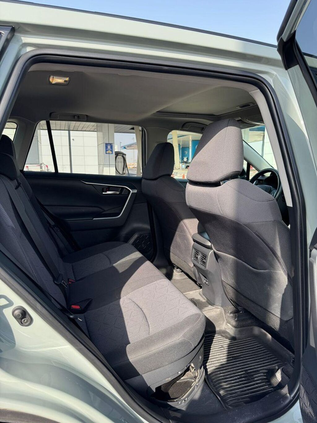 Toyota RAV4: 2020 г., 2.5 л, Автомат, Гибрид, Кроссовер: фото 8