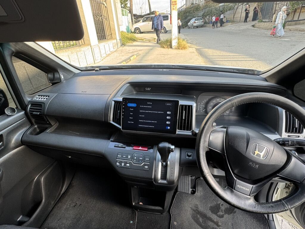 Honda Stepwgn: 2010 г., Газ, Минивэн: фото 2