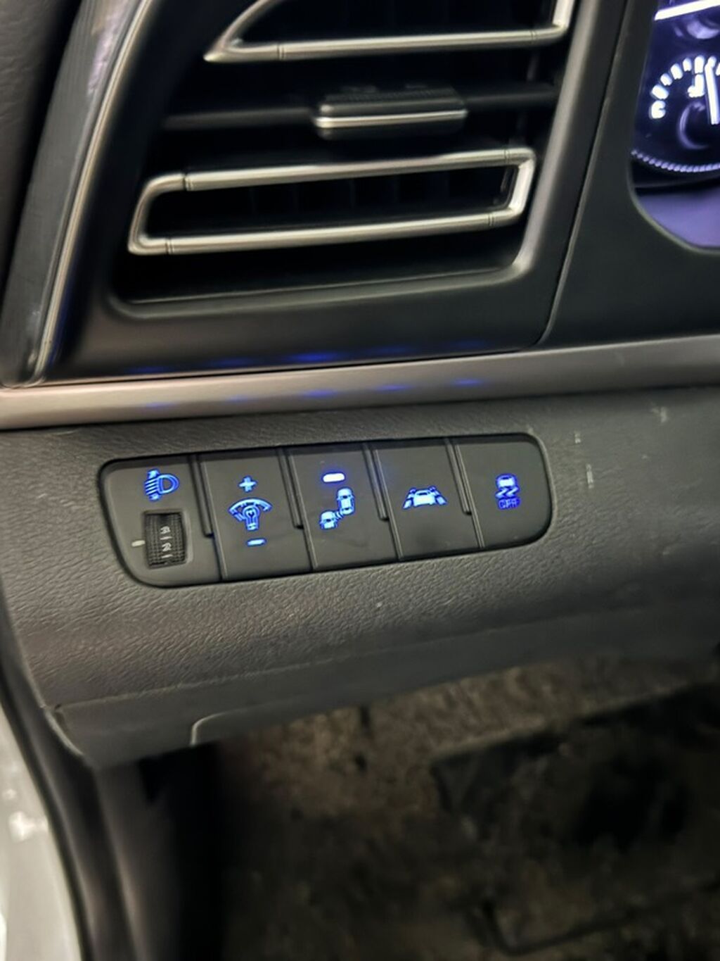 Hyundai Elantra 2019, 1.6 л, автомат, бензин: фото 8