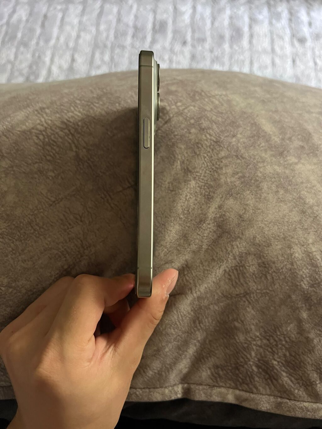 IPhone 15 Pro, Б/у, 128 ГБ, Natural Titanium, Чехол, Коробка, 83 %: фото 4