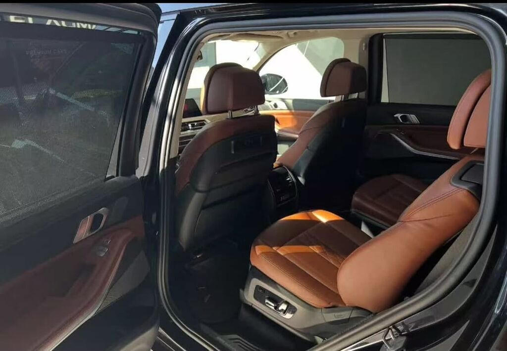 BMW X7: 2020 г., 4.4 л, Автомат, Бензин, Внедорожник: фото 4