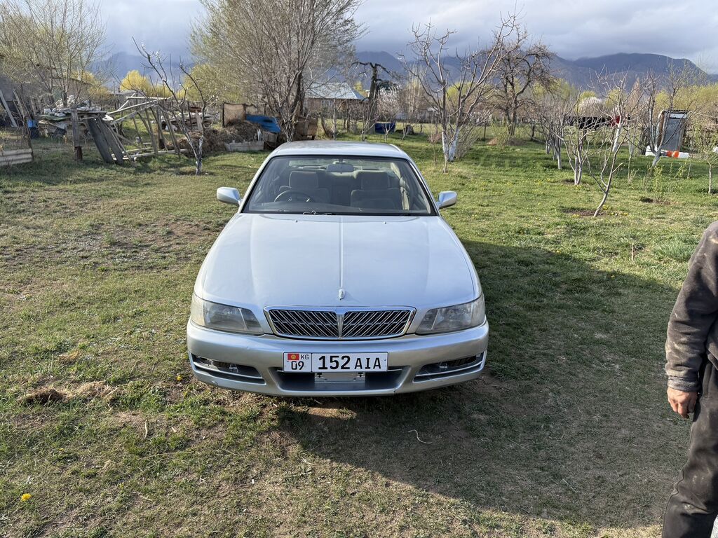 Nissan Laurel: 1997 г., 2 л, Автомат, Бензин, Седан: фото 2