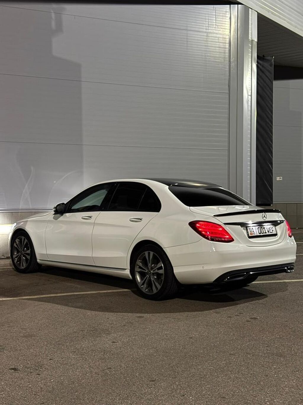 Mercedes-Benz C-Class: 2018 г., 2.2 л, Автомат, Седан: фото 2