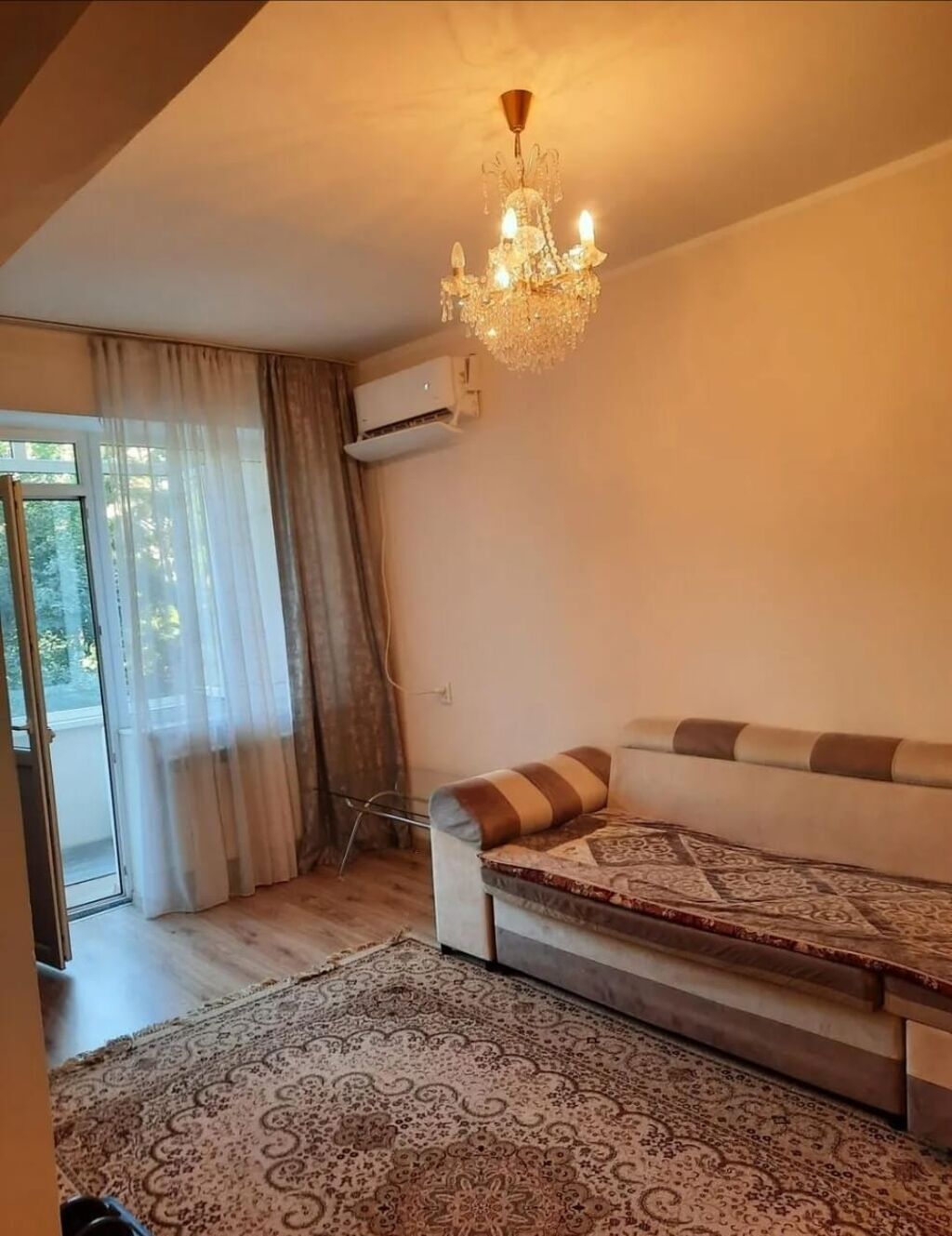 2 комнаты, 54 м², Золотой квадрат Индивидуалка, 5 этаж, Свежий ремонт: фото 2