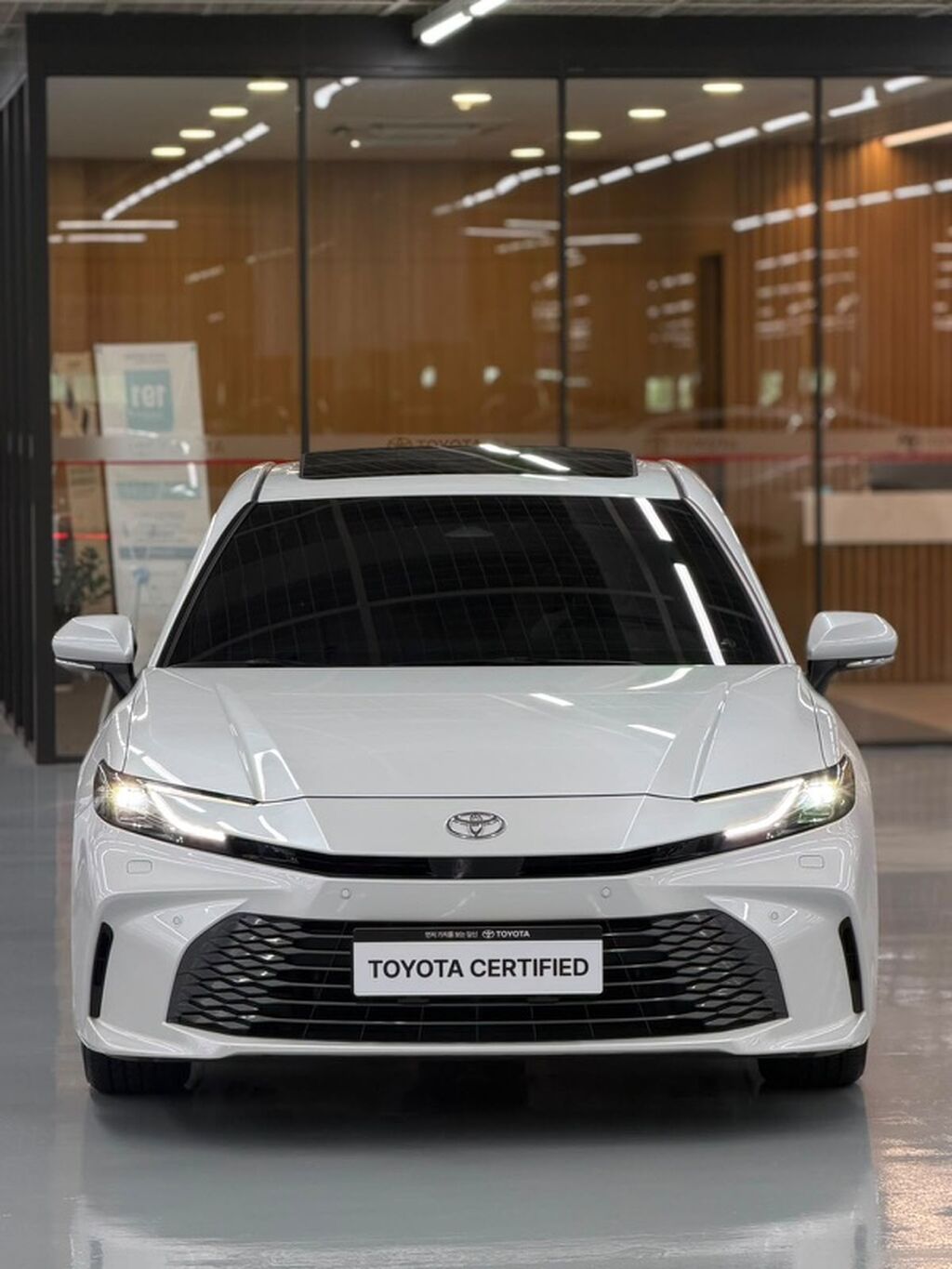Toyota Camry: 2024 г., 2.5 л, Вариатор, Гибрид, Седан: фото 5