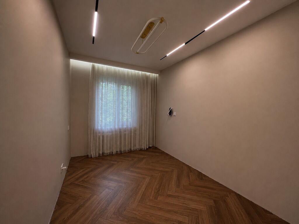3 комнаты, 61 м², Молодая Гвардия 105 серия, 1 этаж, Евроремонт: фото 7