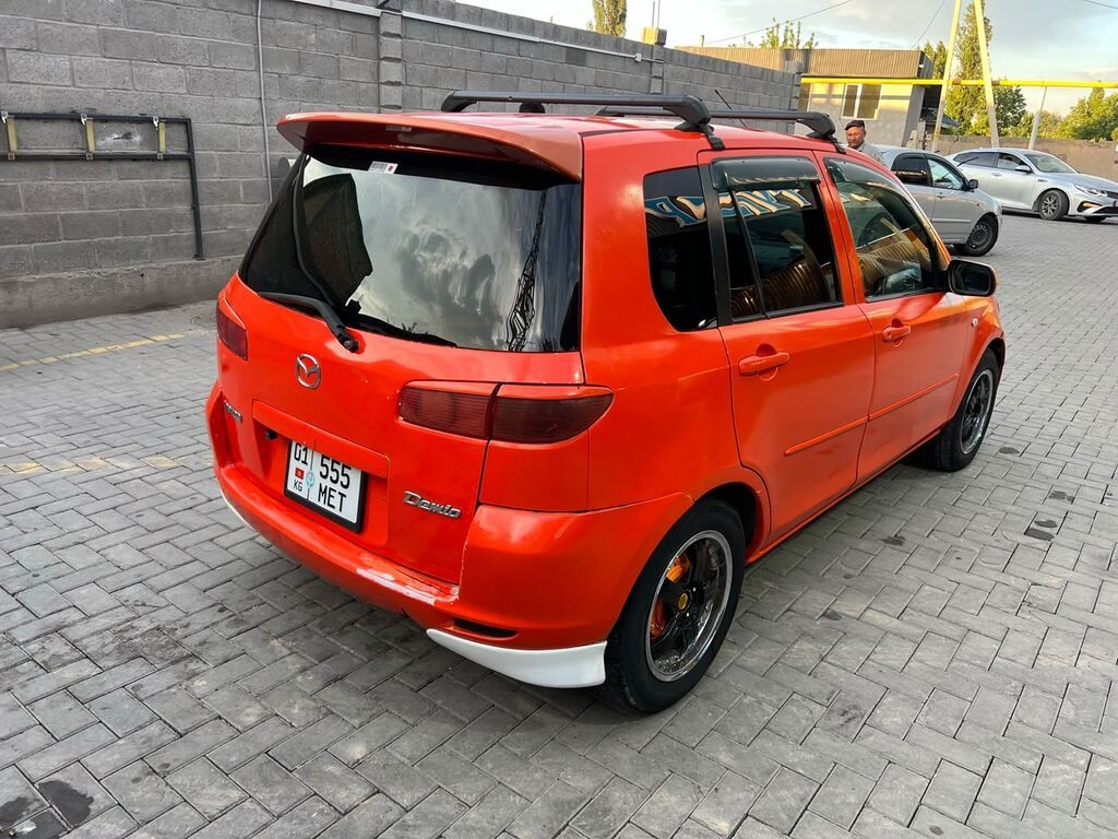 Mazda Demio: 2003 г., 1.3 л, Автомат, Бензин, Хэтчбэк: фото 5