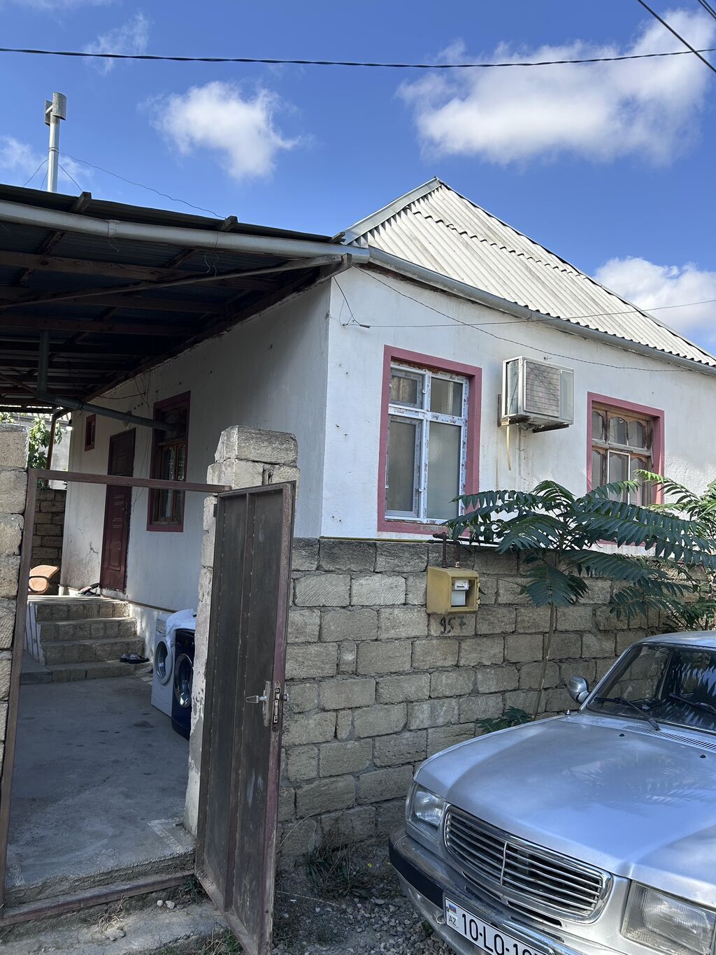 3 otaqlı, 56 kv. m, Orta təmir