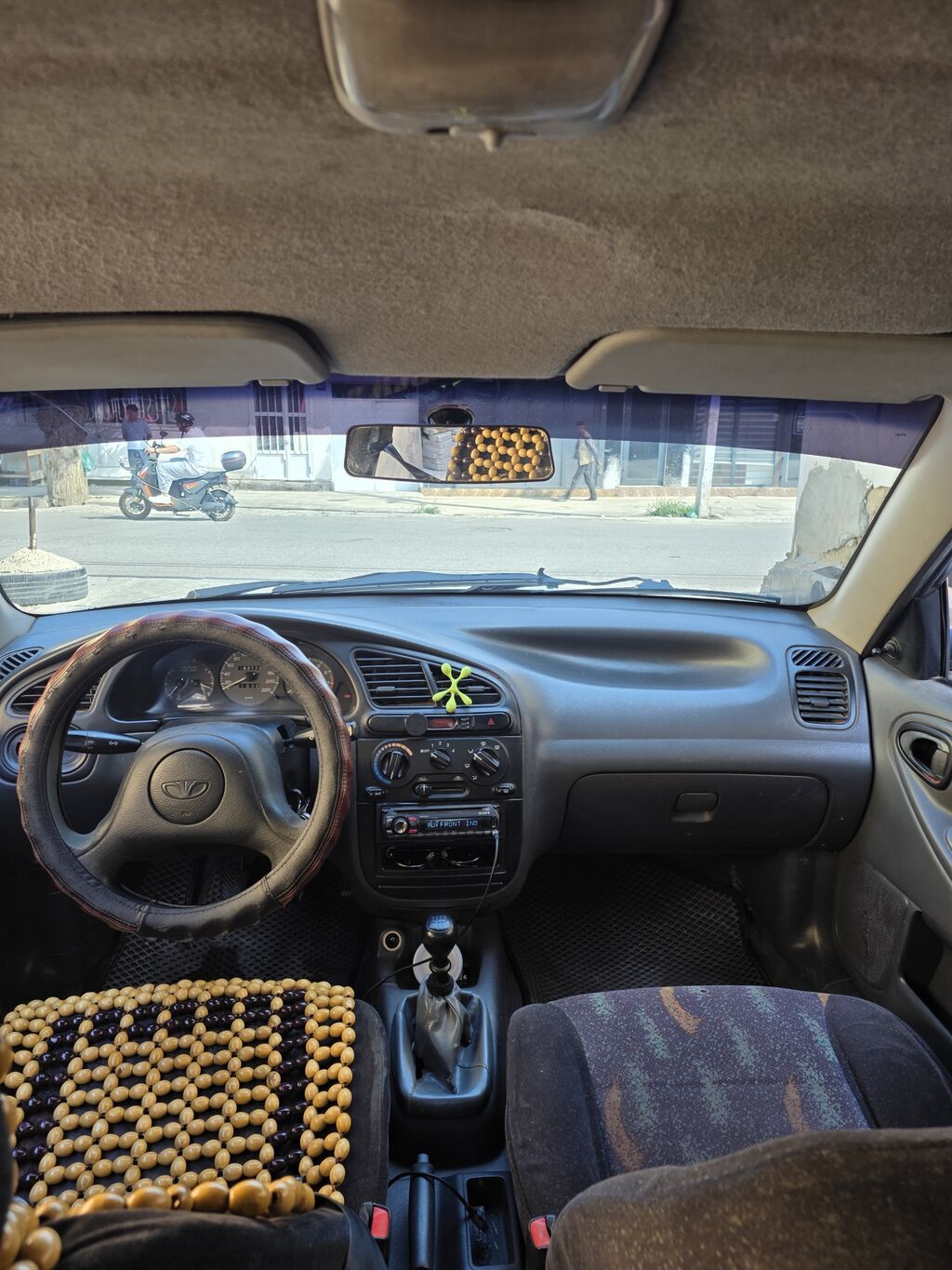 Daewoo Lanos: 2000 г., 1.3 л, Механика, Бензин, Седан — фото 5