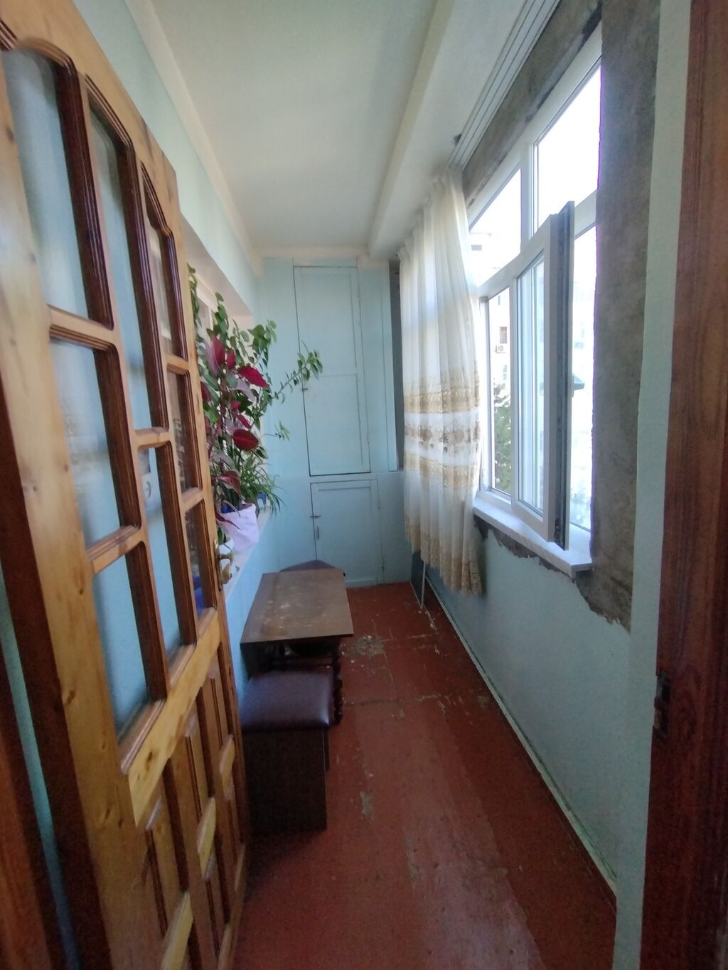Saray, 3 otaqlı, Köhnə tikili, 67 kv. m