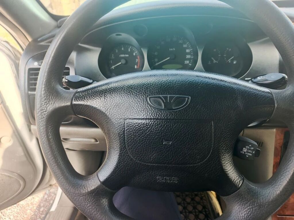 Daewoo Magnus: 2003 г., 1.9 л, Автомат, Газ, Седан: фото 3