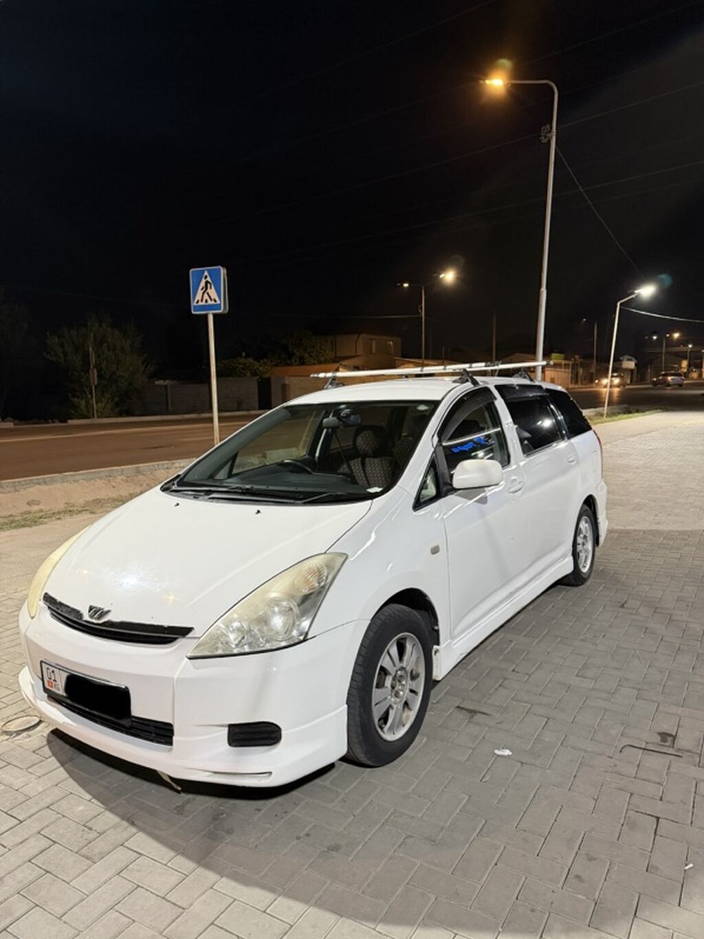 Toyota WISH: 2004 г., 1.8 л, Автомат, Бензин, Минивэн: фото 2