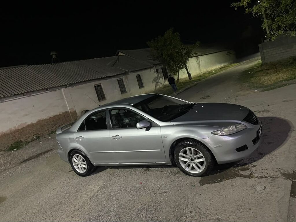 Mazda 6: 2002 г., 2.3 л, Механика, Бензин, Седан: фото 4