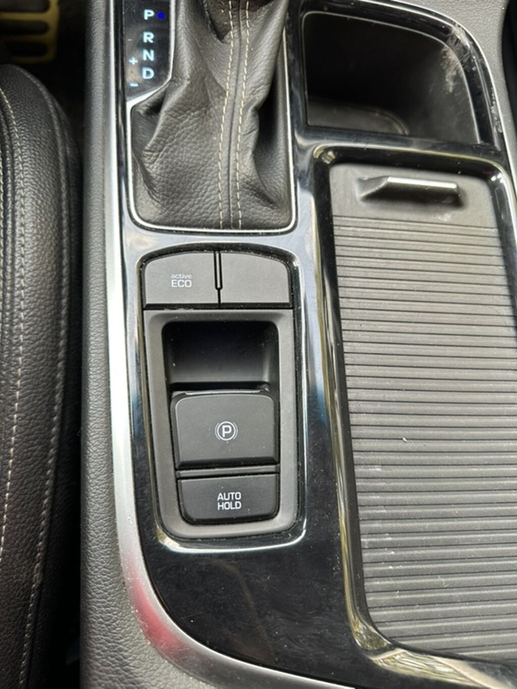 Hyundai Sonata: 2021 г., 2 л, Автомат, Газ, Седан: фото 8