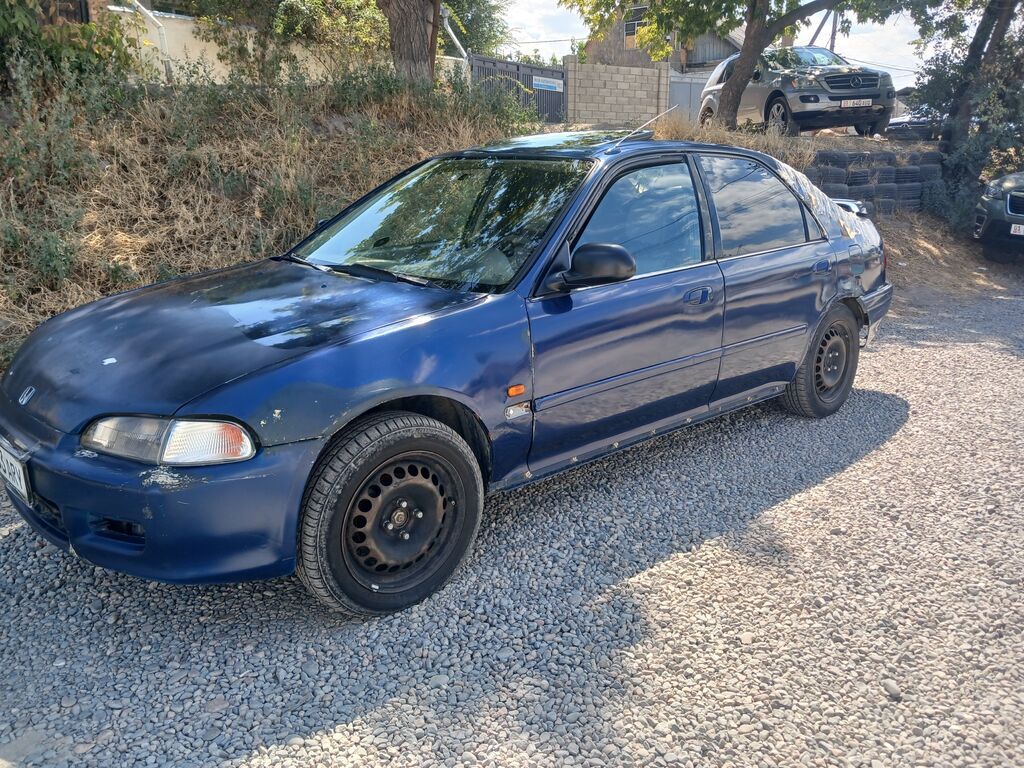 Honda Civic: 1992 г., 1.6 л, Автомат, Бензин, Седан: фото 2