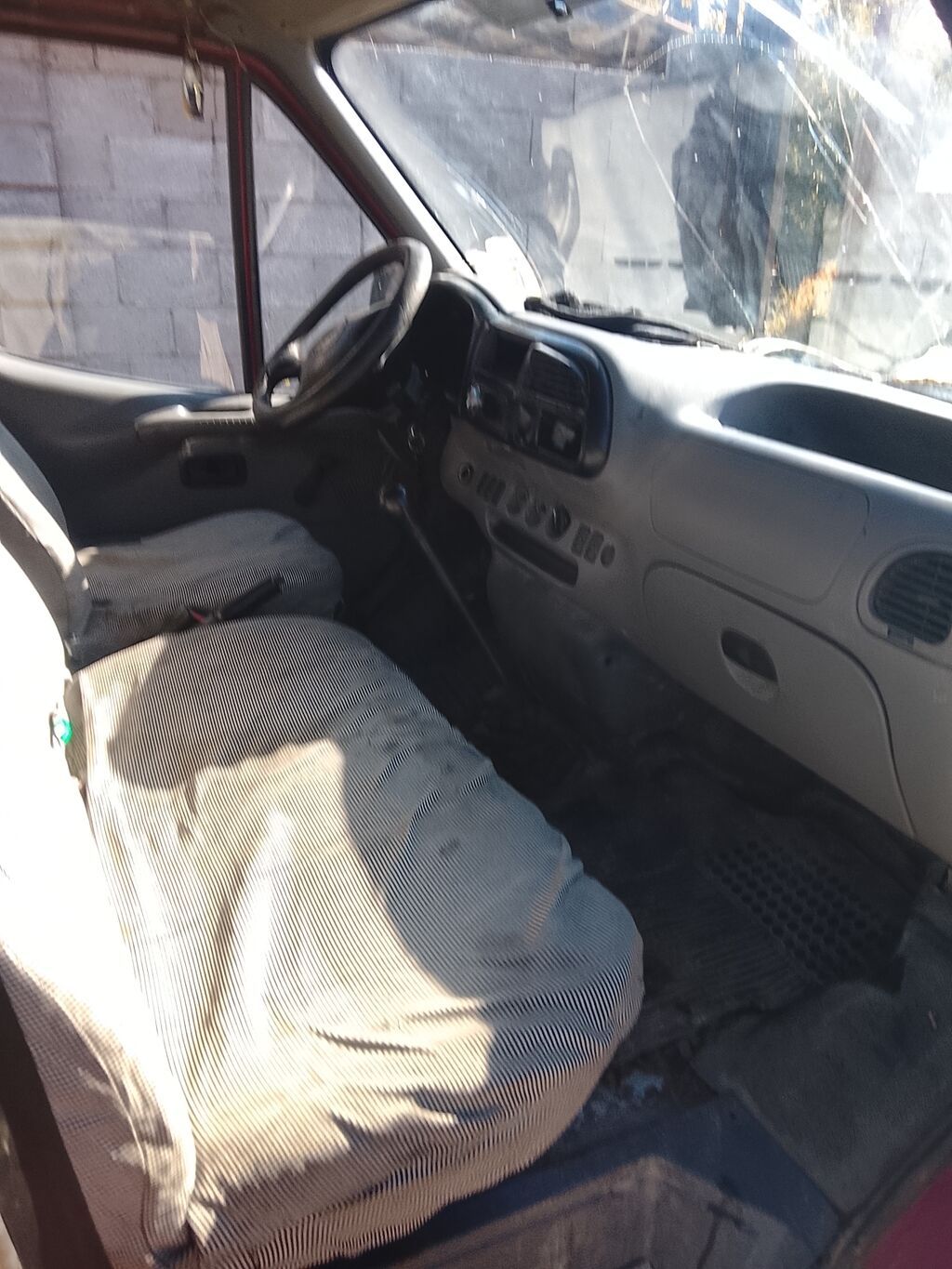 Ford Transit: 1999 г., 2.5 л, Механика, Дизель, Фургон: фото 4