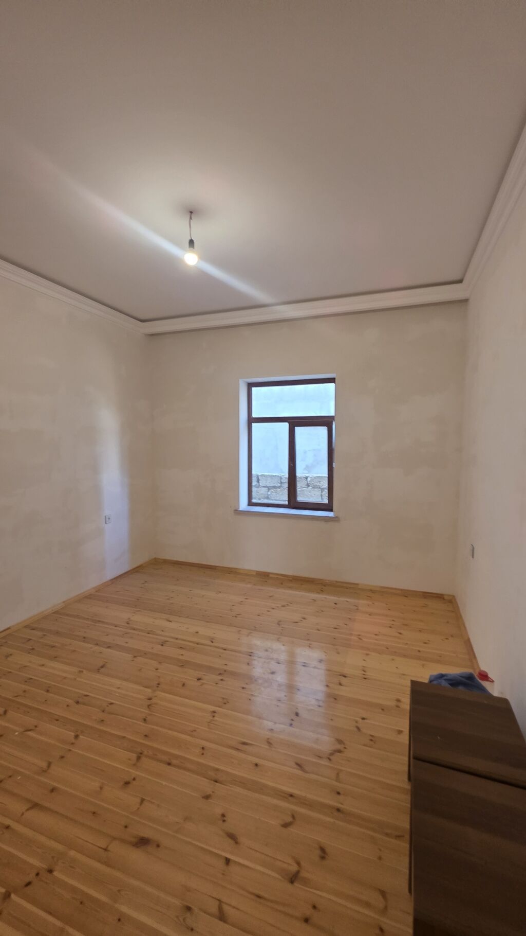 5 otaqlı, 145 kv. m, Təmirsiz