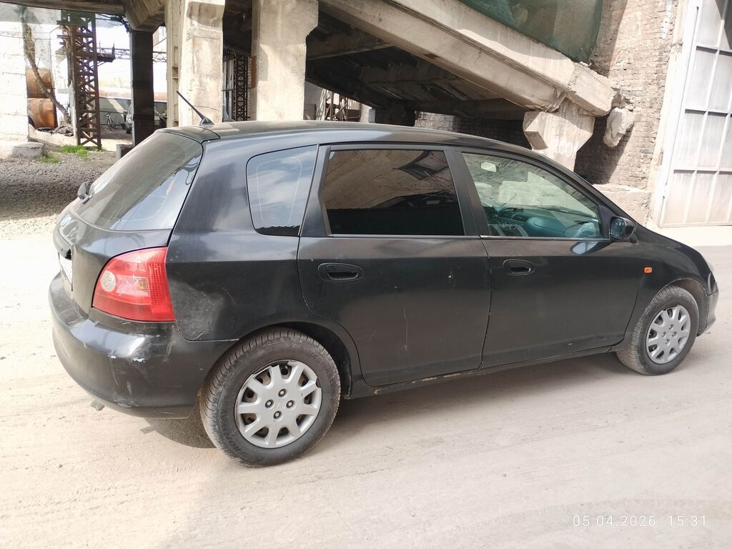 Honda Civic: 2001 г., 1.7 л, Автомат, Бензин, Хэтчбэк: фото 2