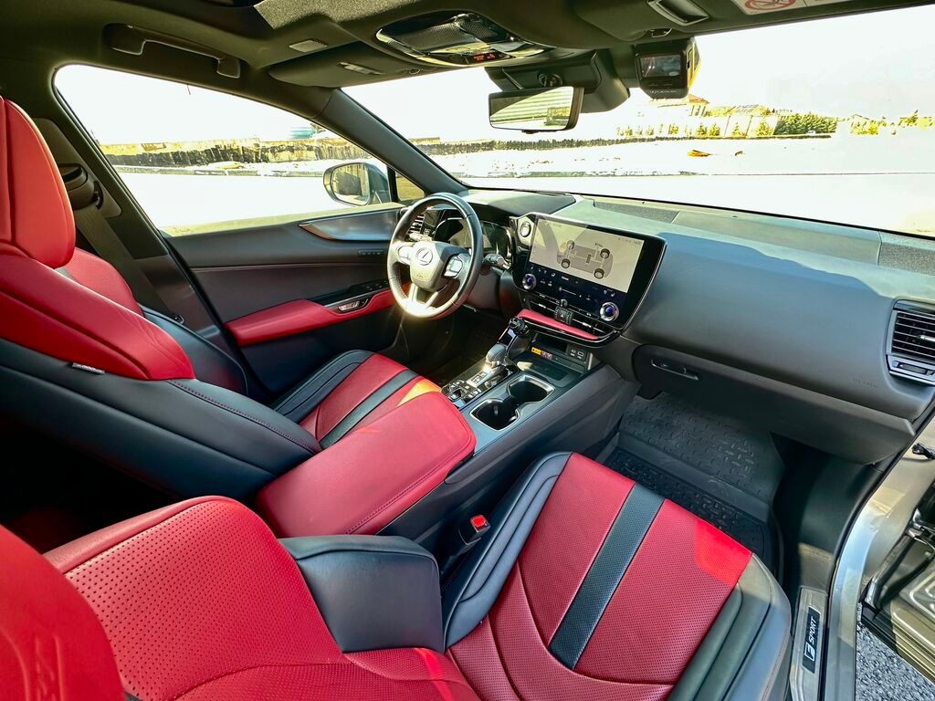 Lexus NX: 2022 г., 2.5 л, Электромобиль, Кроссовер — фото 3