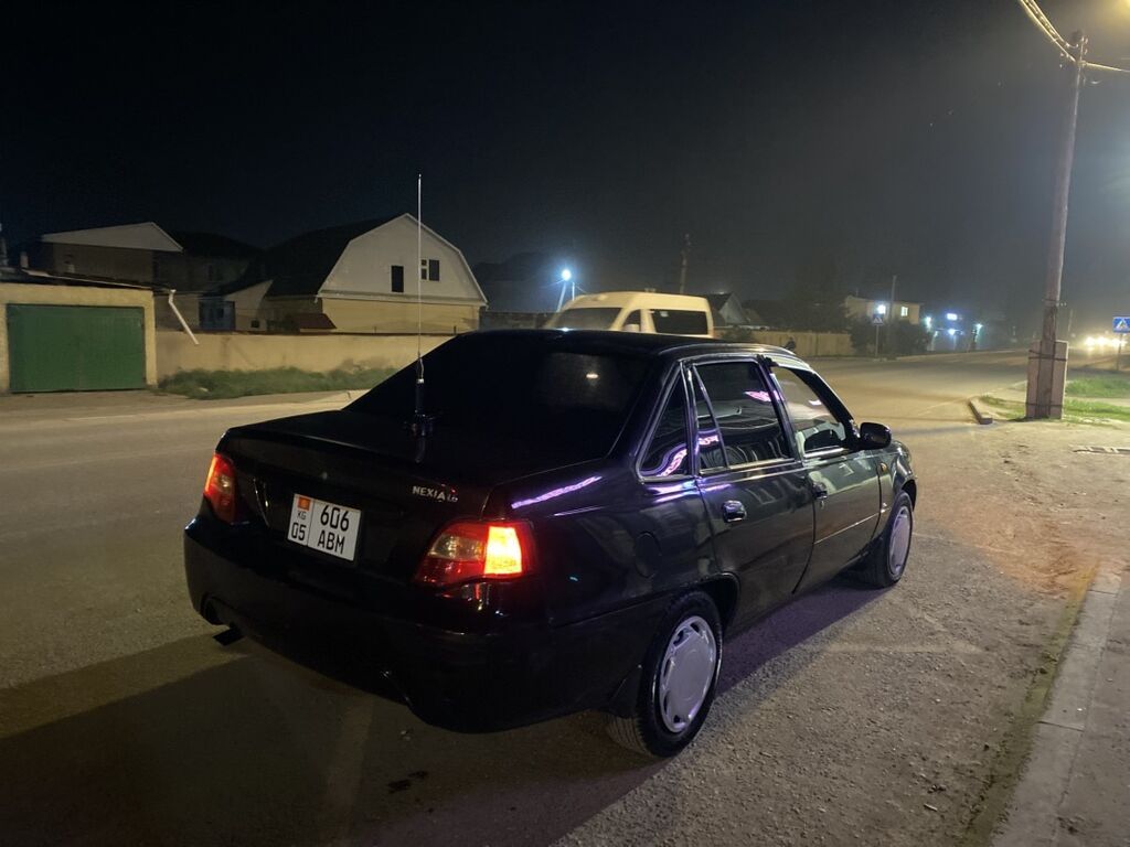 Daewoo Nexia: 2011 г., 1.5 л, Механика, Бензин, Седан: фото 7