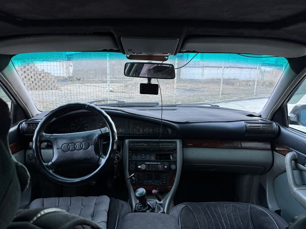 Audi 100: 1993 г., 2.8 л, Механика, Газ, Седан: фото 5