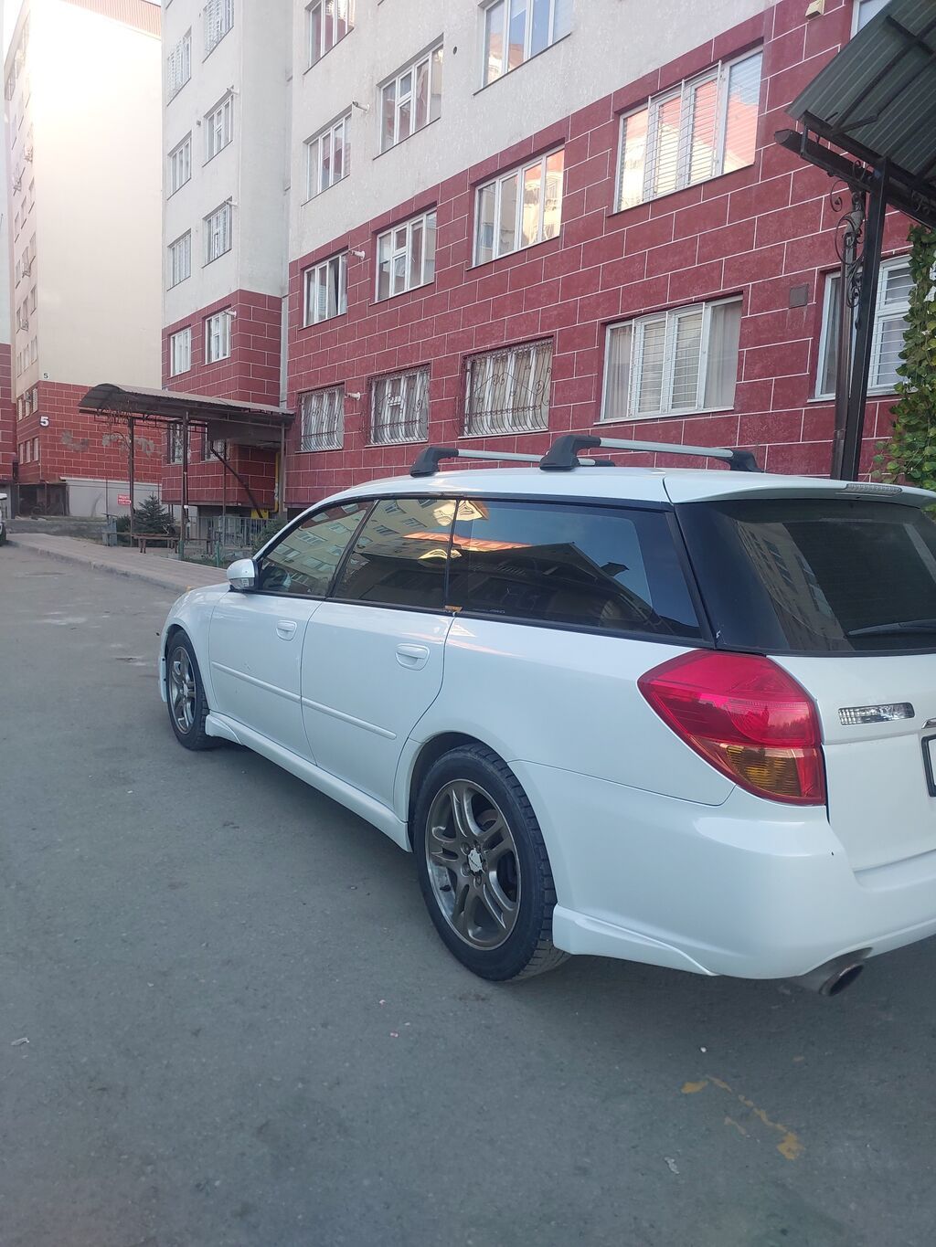 Subaru Legacy: 2005 г., Автомат, Бензин, Универсал: фото 3