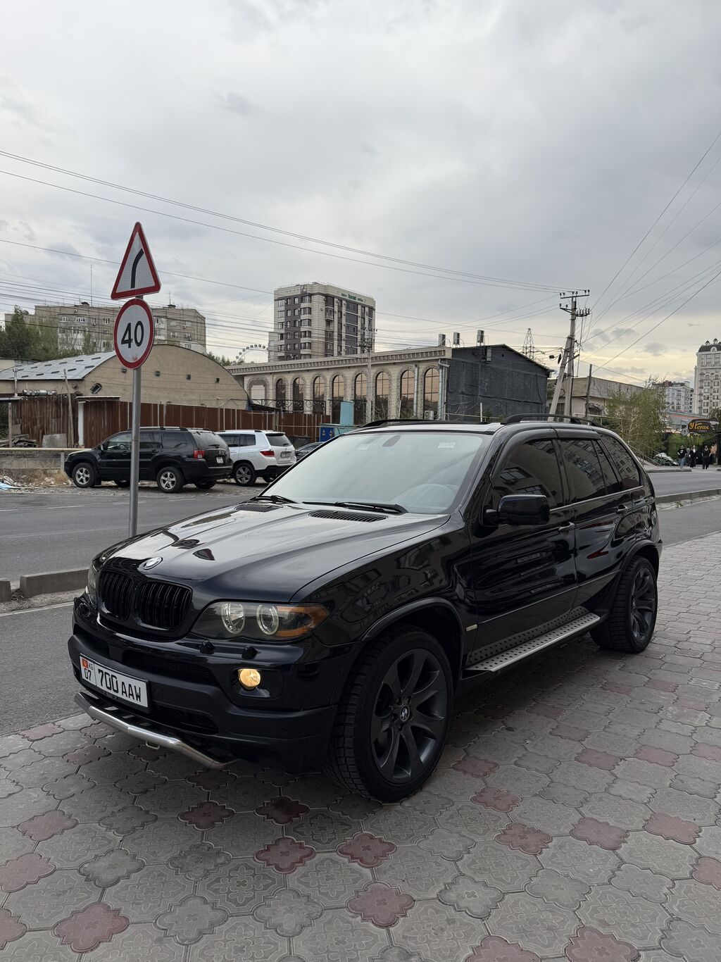 BMW X5: 2004 г., 4.8 л, Автомат, Бензин, Кроссовер: фото 2
