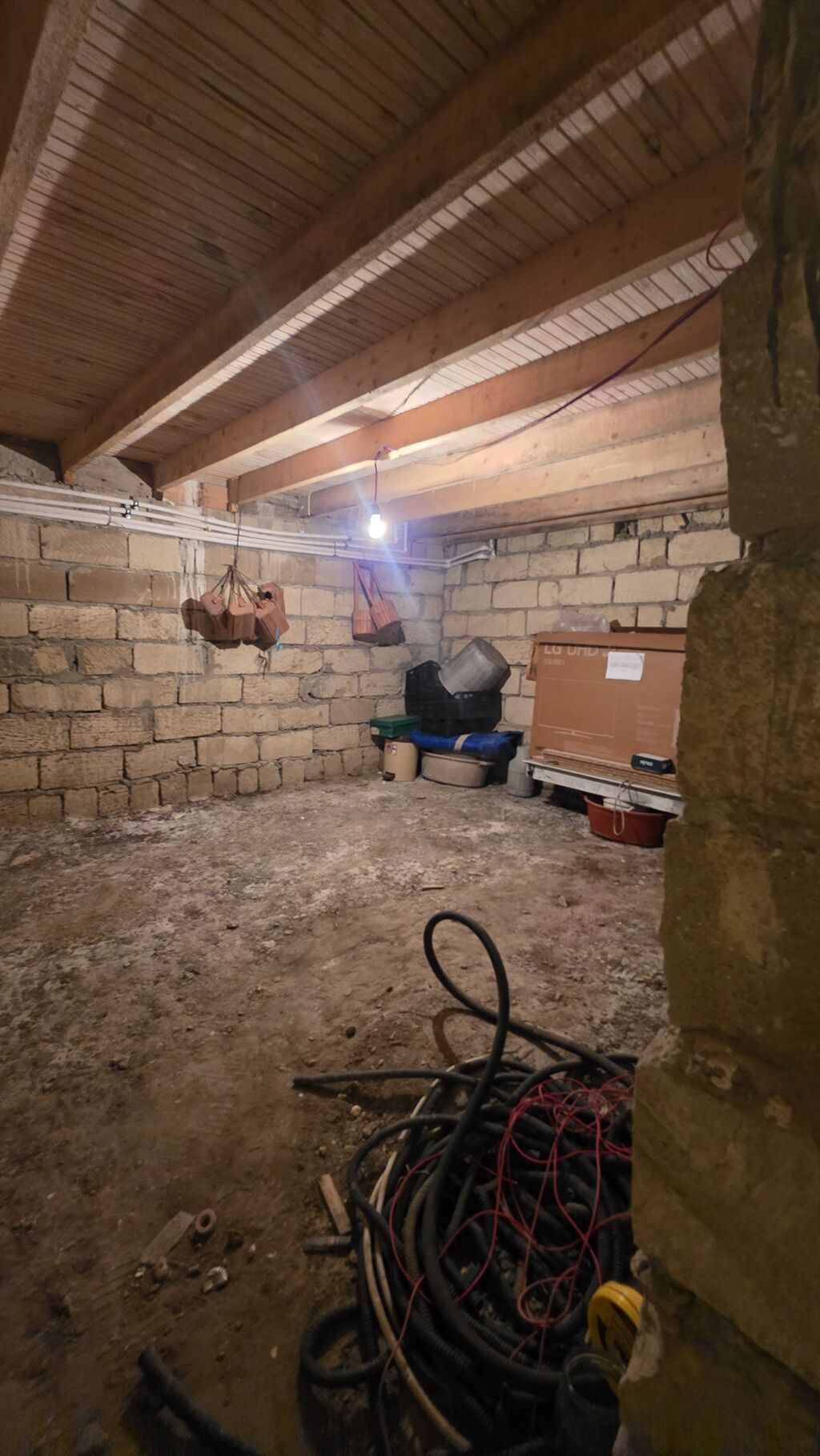 3 otaqlı, 120 kv. m, Yeni təmirli