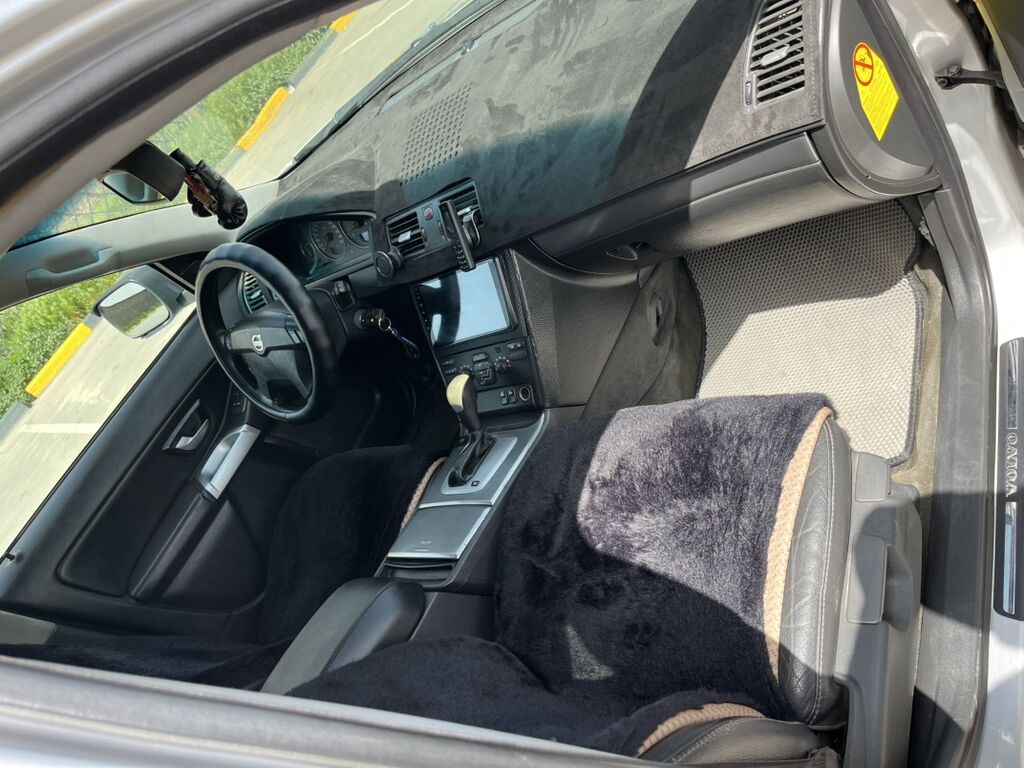 Volvo XC90: 2003 г., 2.5 л, Автомат, Газ, Кроссовер: фото 6
