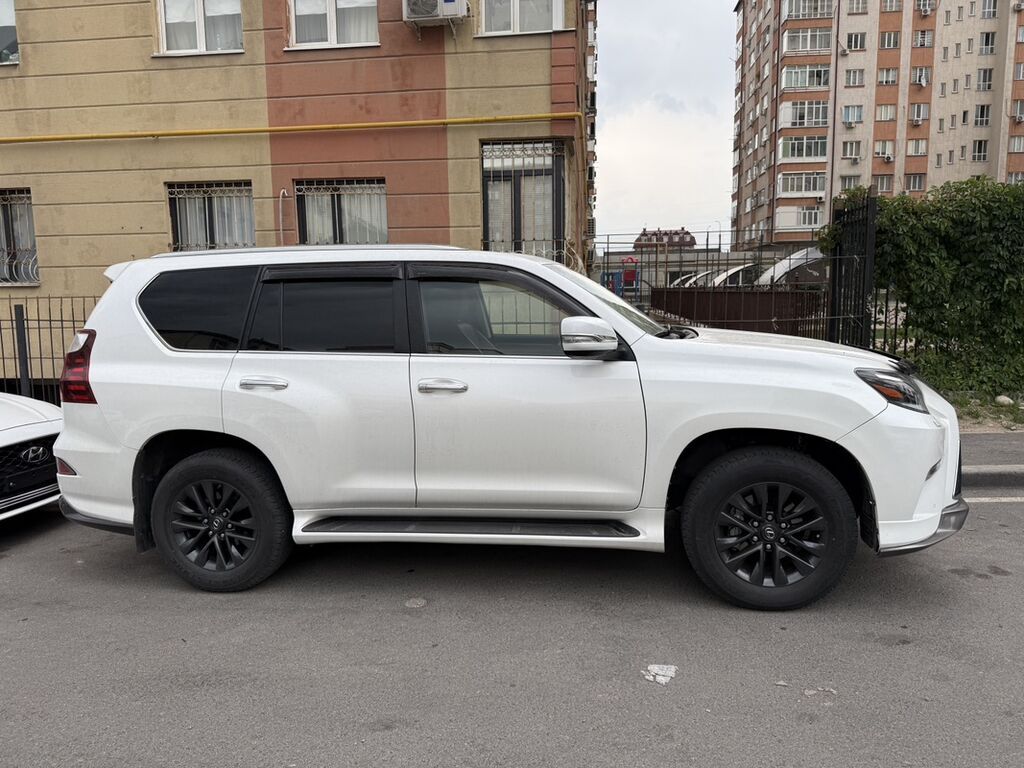 Lexus GX: 2022 г., 4.6 л, Автомат, Бензин, Внедорожник — фото 6
