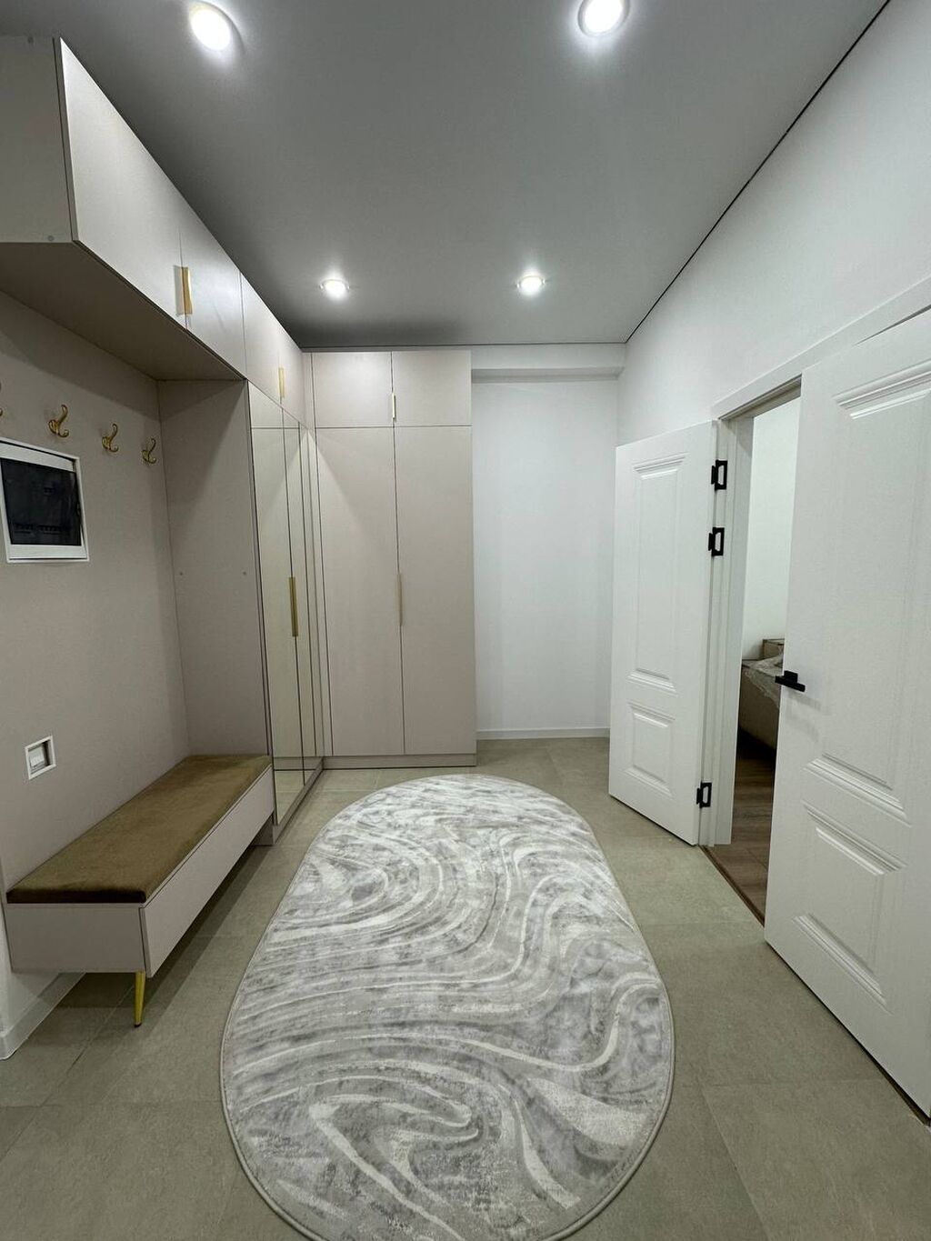 1 комната, 56 м², Асанбай мкр Элитка, 11 этаж, Свежий ремонт: фото 3