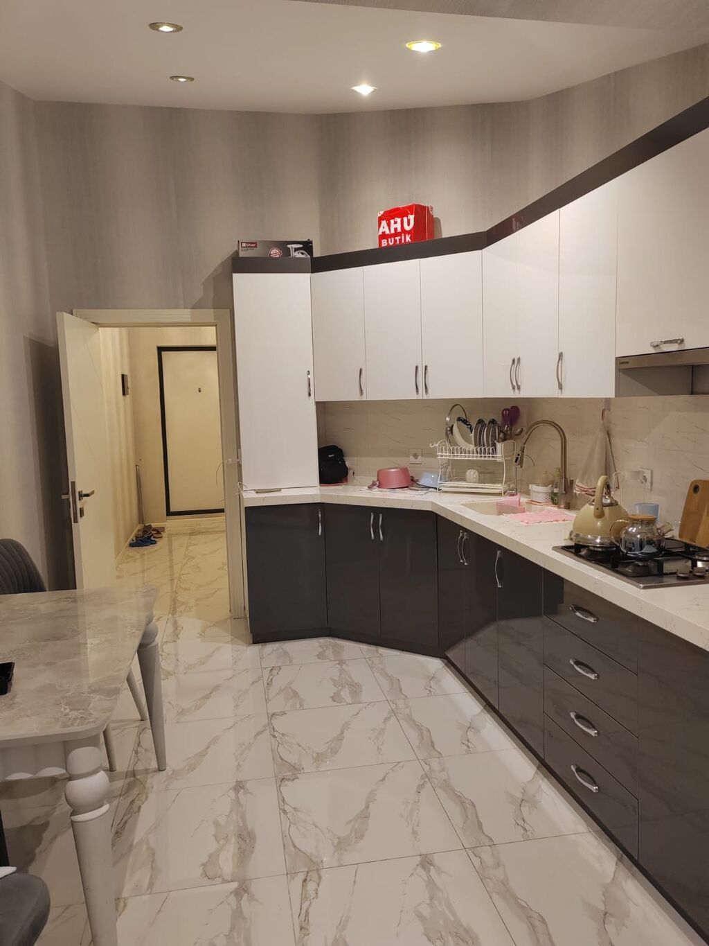 3 otaqlı, Yeni tikili, 117 kv. m